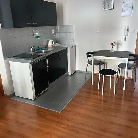 1 St Plaza De Luxe Apartment *